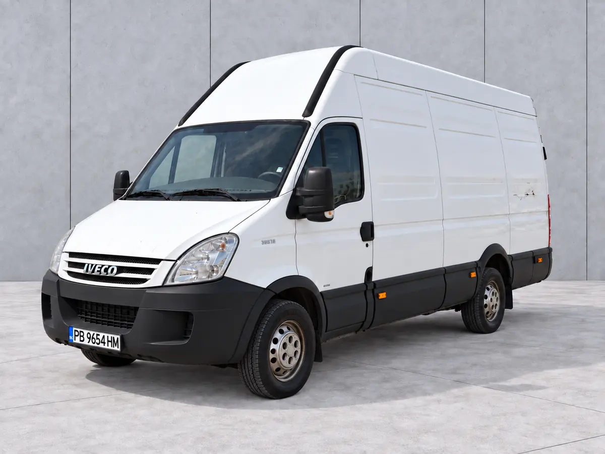 Iveco Daily Maxi — Дълга база · Maxi под наем в Пловдив